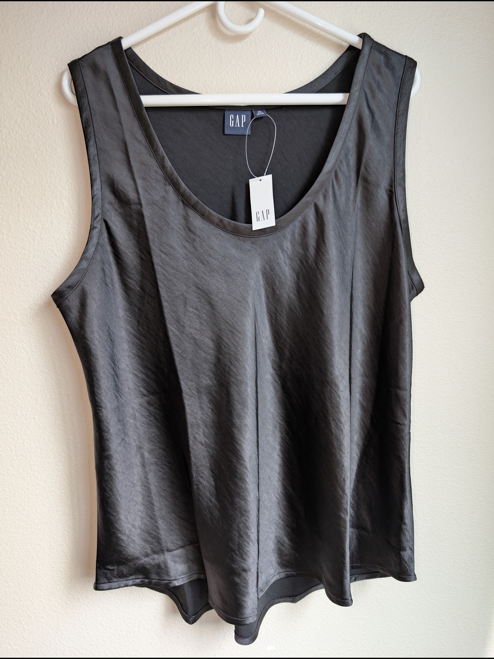 NWT GAP Black Satin Scoop Neck Tank Top Women's Size XL